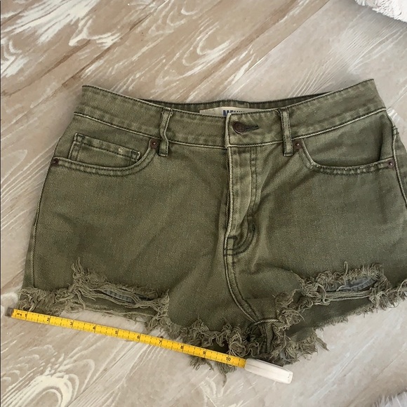 RARE Brandy Melville Shorts - Picture 5 of 8